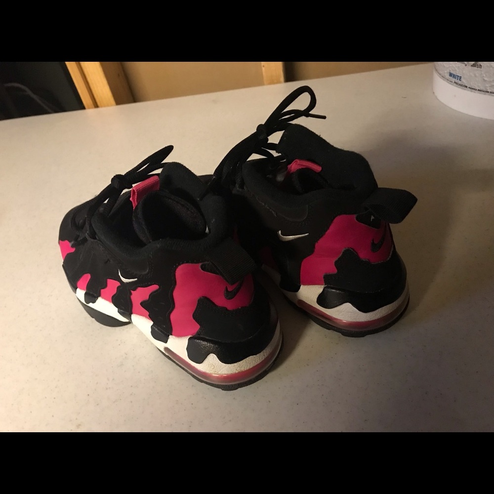 NIKE sneakers